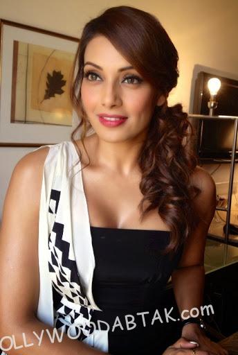 40+ Hot Bipasha Basu Photos Gallery- Most Of them Are Very Seducing 10 Hot Bipasha Photos Gallery