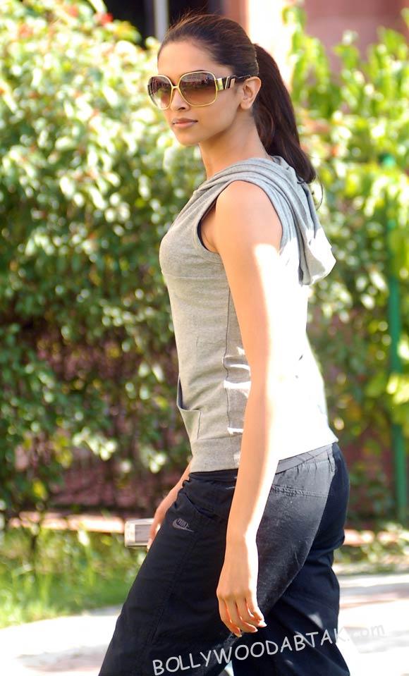 Hot Actress Deepika Padukone Photos Gallery 10 deepika Padukone Photo Gallery 53 of 31