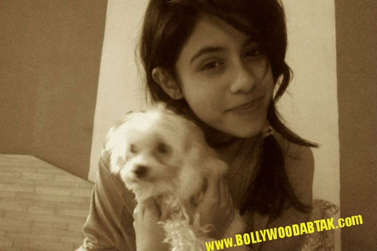 Mithun Chakraborty's Daughter Dishani Chakraborty Hot Photos 32 Dishani Charkaborty hot photos
