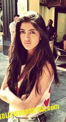 Amitabh Bachchan grand-daughter Navya Naveli Hot Photos Leaked 10 amitabh-grandaughter-navya-naveli-hot photos Leaked