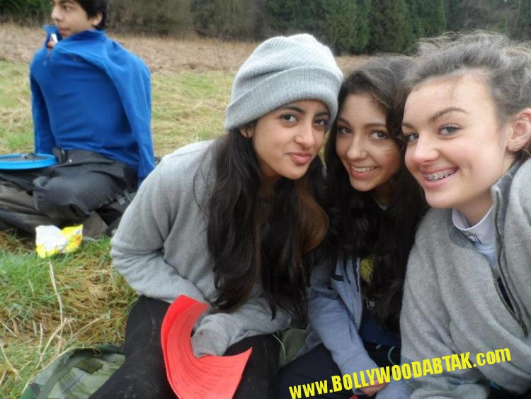 Amitabh Bachchan grand-daughter Navya Naveli Hot Photos Leaked 10 amitabh-grandaughter-navya-naveli-hot photos Leaked