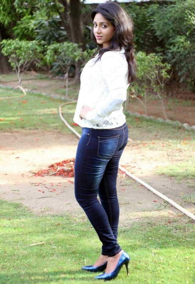 Top 15 Tamil Actress Eden Kuriakose Hot Photos 10 Eden-Kuriakose-Hot-Photoshoot-Photos-Gallery (15)