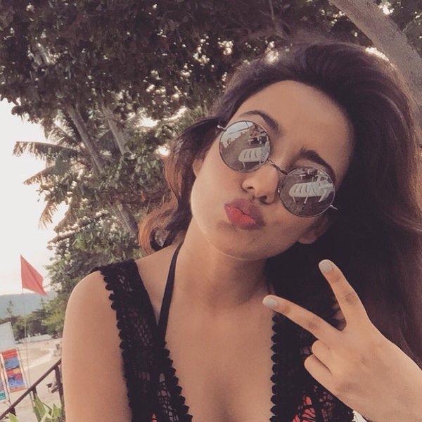 Actress Neha Sharma Hot Bold Sexiest Photos Gallery 15 Neha Sharma Damn Hot Sexy Spicy Pic