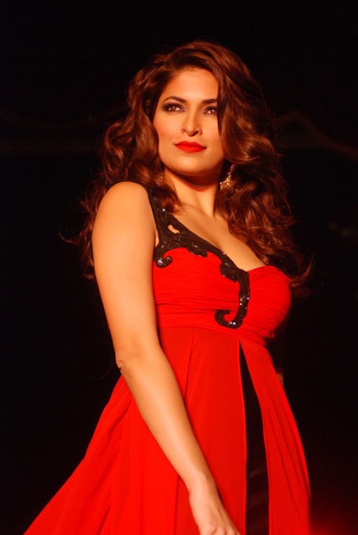 Top 10 Parvathy Omanakuttan Hottest latest Photos 10 Parvathy Omanakuttan Hot Latest Stills