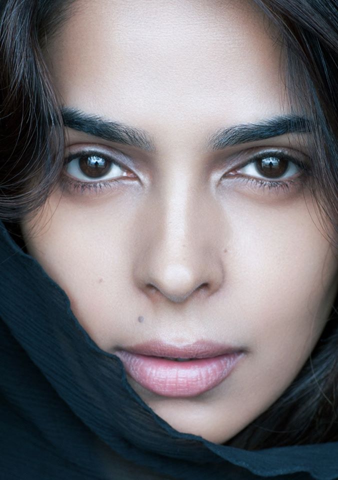 20 Mallika Sherawat Unseen Hottest Bold Photos 10 cute mallika