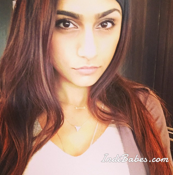 Best Hot Mia Khalifa Sexiest Unseen Pictures 21 Mia Khalifa beutiful Photos