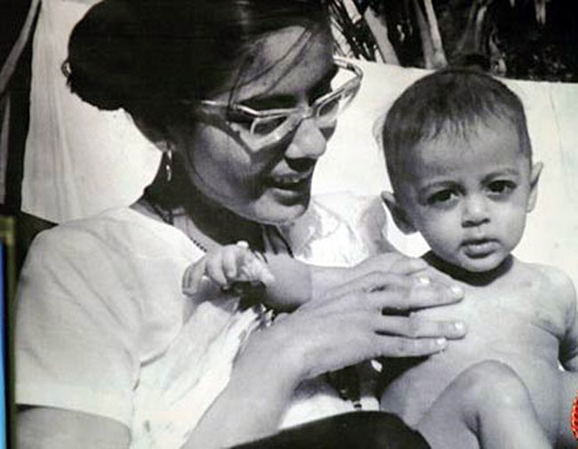 फ़िल्मी सितारों के बचपन की तस्वीर, देखिये 10 salman