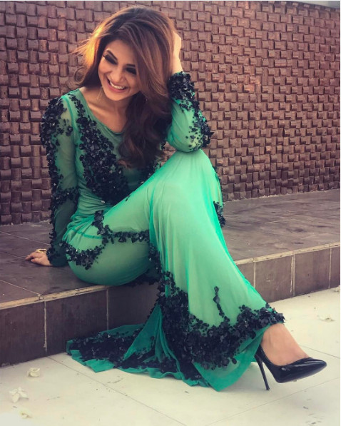 Indian TV Shows Actress Jennifer Winget Cute & Beautiful Images 10 Jennifer Winget