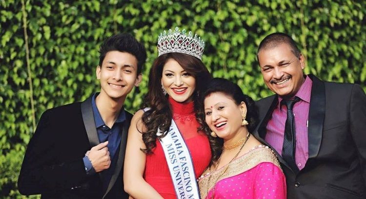 Cute Urvashi Rautela Beautiful Unseen Family Pictures 10 Urvashi Rautela family pics