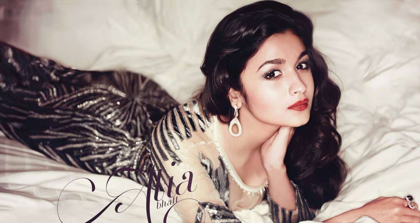 Alia Bhatt Latest Hot & Spicy Unseen Bikini Pictures 10 Alia Bhatt Latest Hot Bikini Wal 4