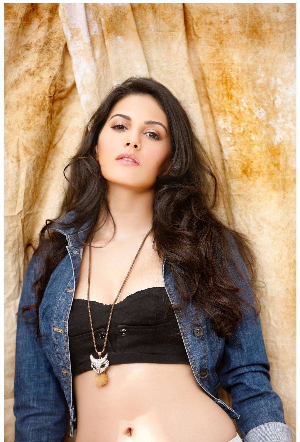Amyra Dastur Latest Hot Unseen Bikini Pictures 10 Amyra Dastur Latest Hot Unseen B