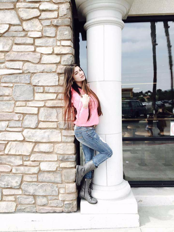 Kainaat Arora Latest New Hot Unseen Photo Gallery 11 Kainaat Arora New Hot Photo 3
