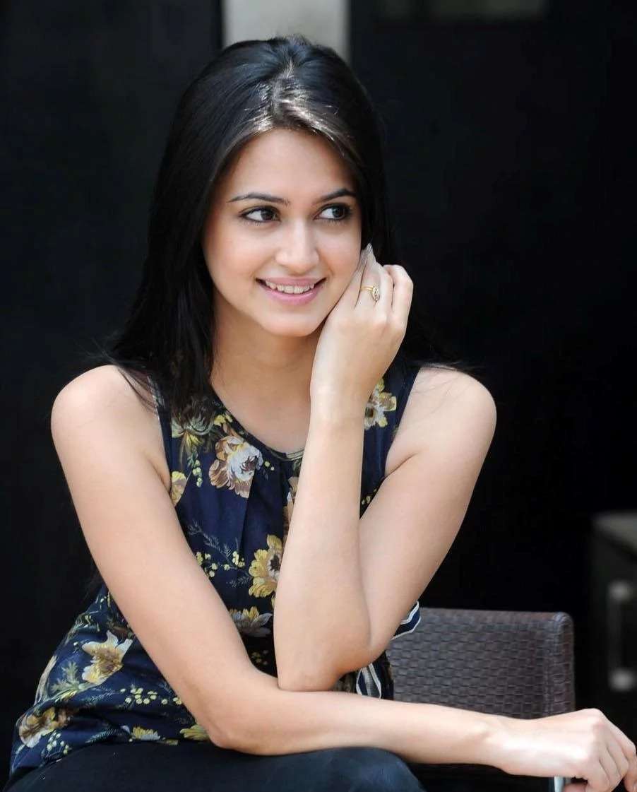 Hot & Sizzling Photo’s Of Kriti Kharbanda | Sandalwood Sensation 10 Kriti Kharbanda45
