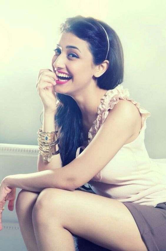 Ragini Khanna Latest Hot & Sexy HD Wallpapers 10 Ragini Khanna Hot HD Wallpapers 3