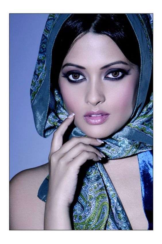 Riya Sen Unseen Rare Hot Photos- Spicy Images 17 Riya Sen Hot Bikini Pictures 5