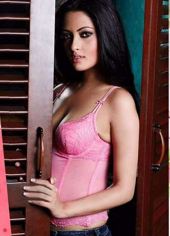 Riya Sen Unseen Rare Hot Photos- Spicy Images 18 Riya Sen Hot Bikini Pictures 6