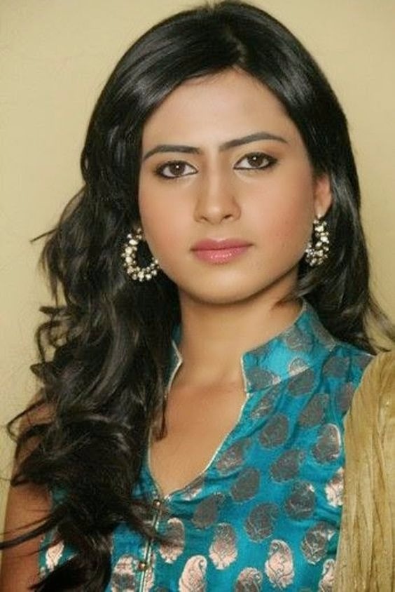 Sargun Mehta Hot Unseen Pictures 5