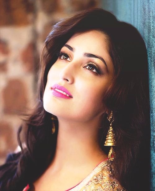 Yami Gautam Hot & Sizzling Bikini Pictures 10 Yami Gautam New Hot Unseen Pictu 2