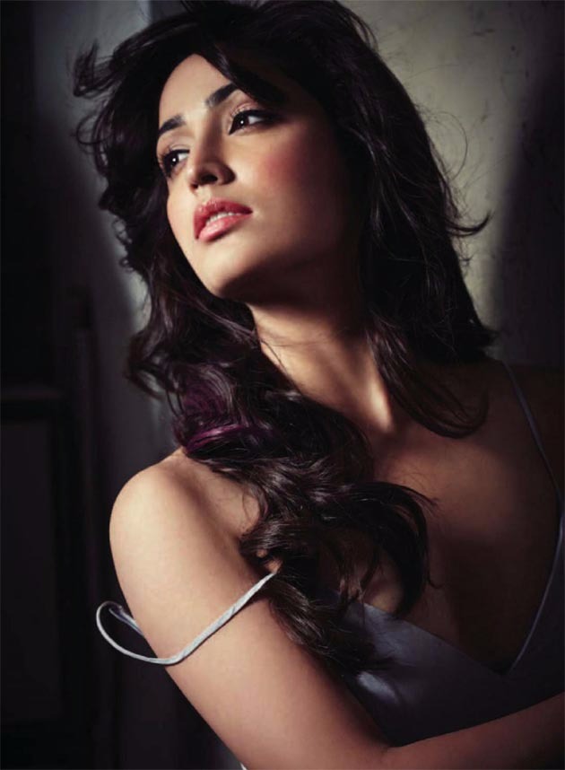 Yami Gautam Hot & Sizzling Bikini Pictures 10 Yami Gautam New Hot Unseen Pictu 8