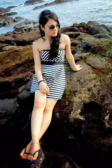 TV Actress Radhika Madan Cute & Beautiful Photos 16 Radhika Madan Beautiful wallpape