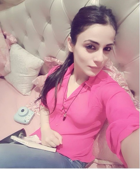 Radhika Madan’s Hot Pictures Hd Pics & Latest Wallpapers 10 Radhika Madan Latest Hot Bold Im