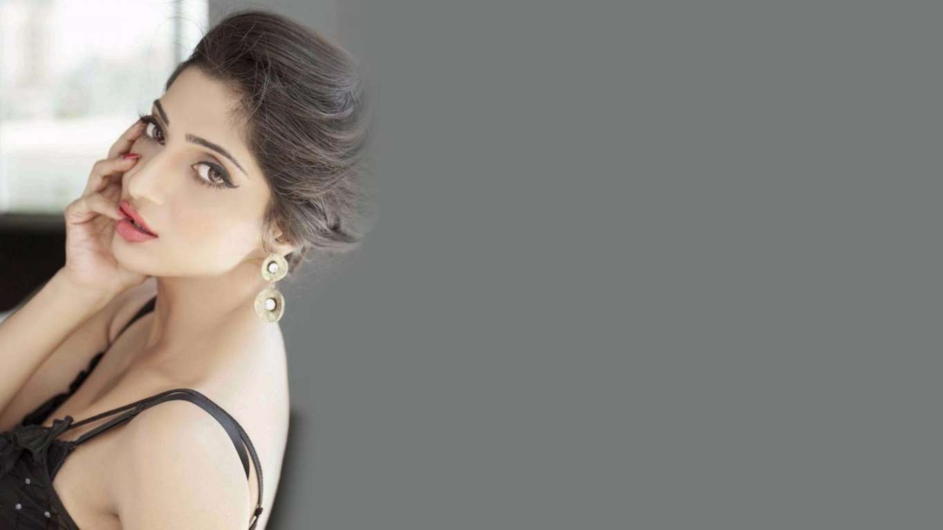 SERAH SINGH Beautiful Cute Sexy IMAGES 11 Serah Singh hot photos