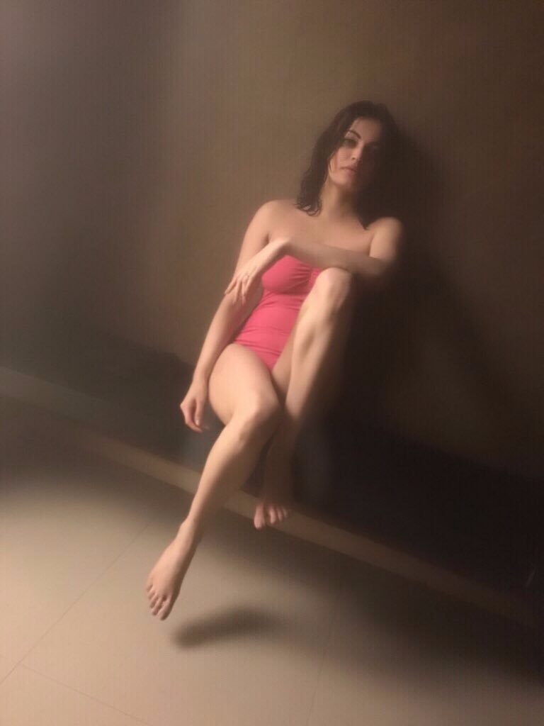 Sneha Ullal Hot Bikini Photos & Bold Bikini Images 10 Sneha Ullal hot photos