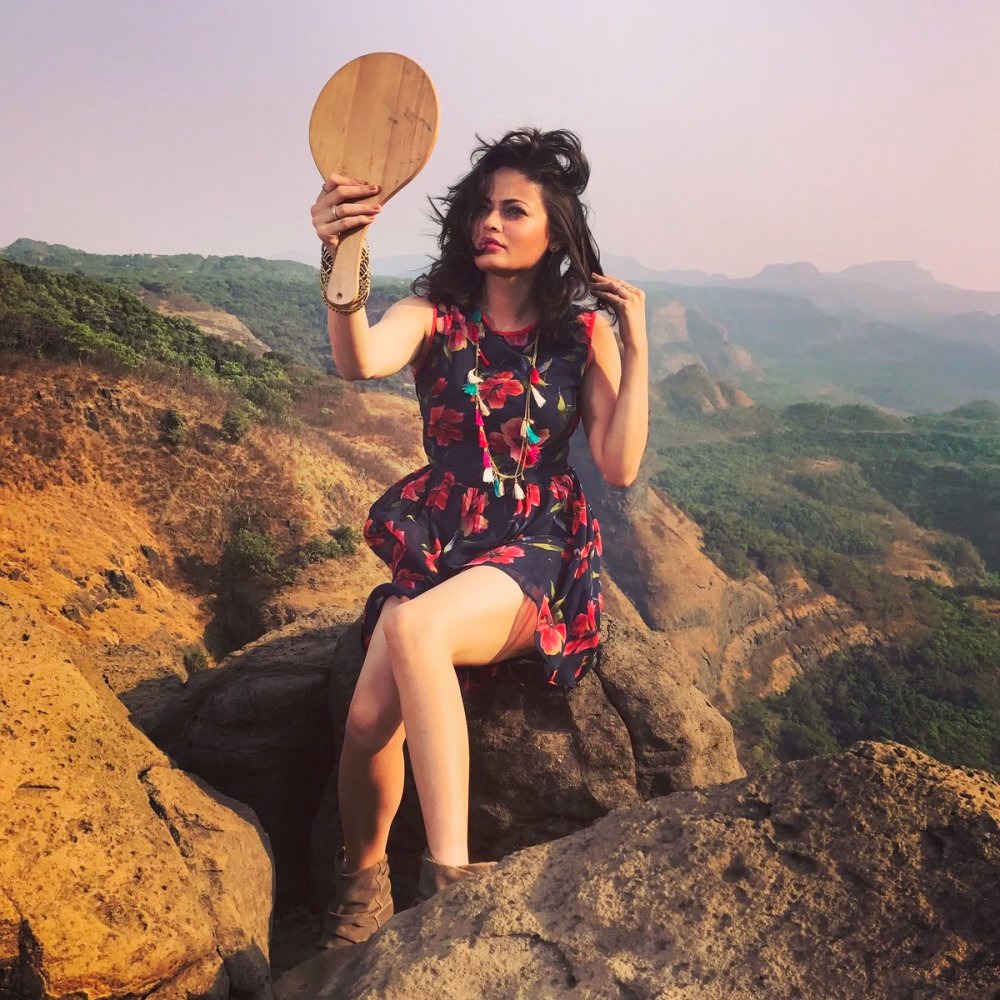 Sneha Ullal Hot Bikini Photos & Bold Bikini Images 10 sneha ullal picture