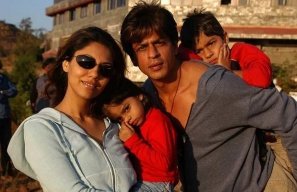 Suhana Khan Childhood Photos– Shahrukh Khan Daughter Images 13 suhana khan chilhood pic 9 shah