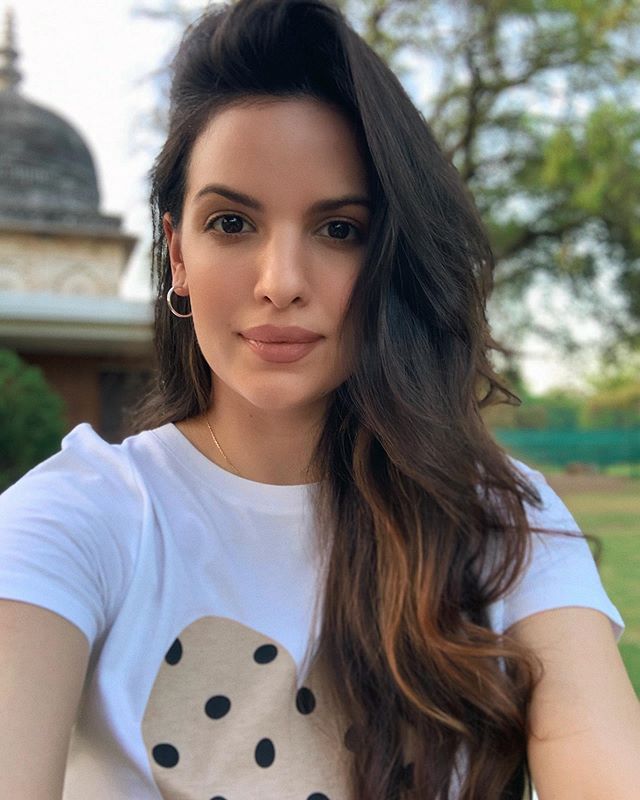 Natasha Stanković Beautiful Hot Instagram Photos 13 Natasha Stankovic