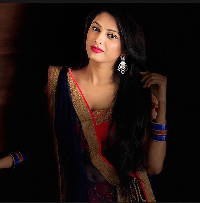 Saath Nibhana Saathiya Actress Rucha Hasabnis Photos- Rashi Ben Beautiful Photos 13 Rashi Ben Rucha Hasabnis