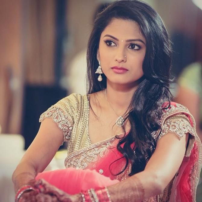 Saath Nibhana Saathiya Actress Rucha Hasabnis Photos- Rashi Ben Beautiful Photos 19 Rashi Ben Rucha Hasabnis