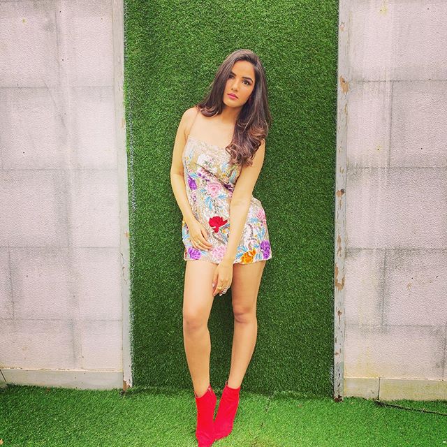 Jasmin Bhasin- Big Boss 14 Contestant Hot Photos Gallery 14 Jasmin Bhasin