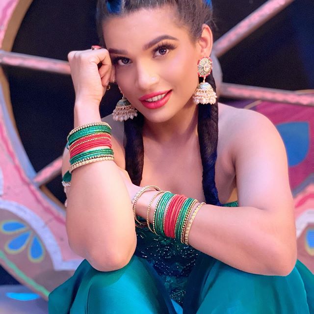 TV Actress Naina Singh Photos- BIG BOSS 14 CONTESTANT 21 Naina Singh