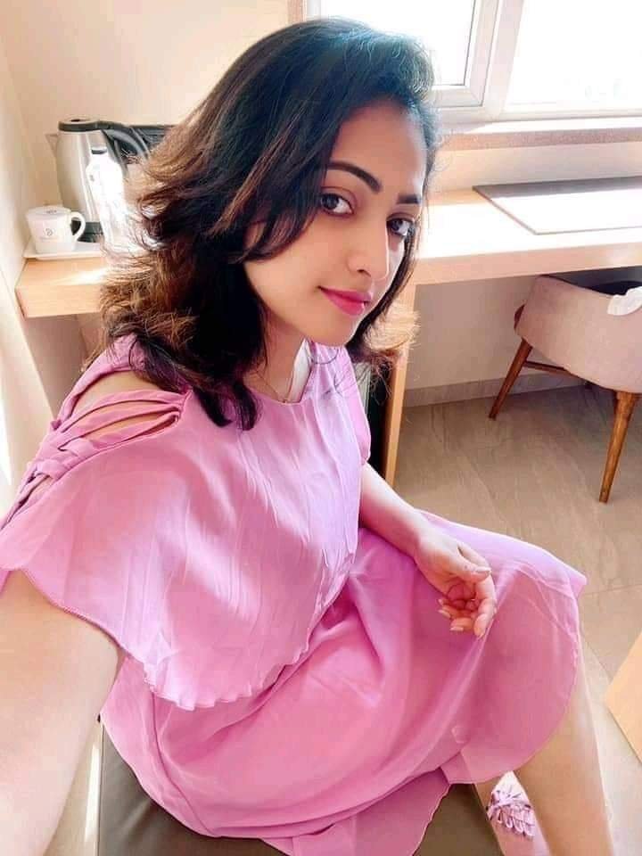 Beautiful Indian Girls Photos- Hot Desi Girls Images 14 Beautiful Indian Girls