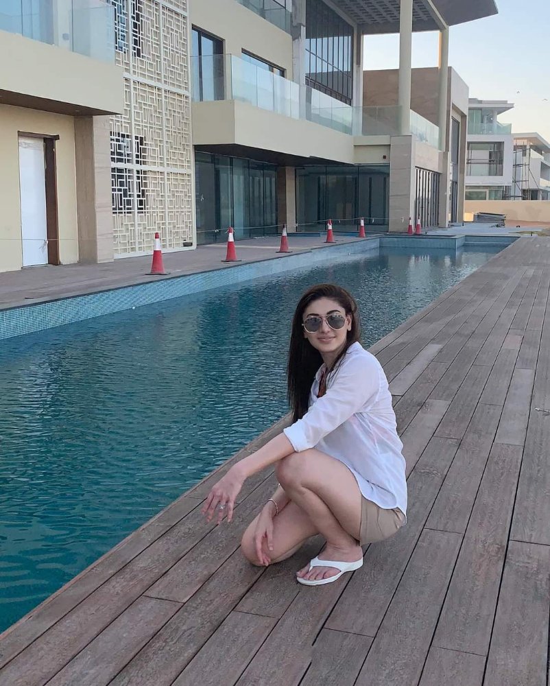 Shefali Jariwala Beautiful Latest Photos Gallery- Kaanta Laga Girl Pics 17 fb img 1600688712624943802445044982019