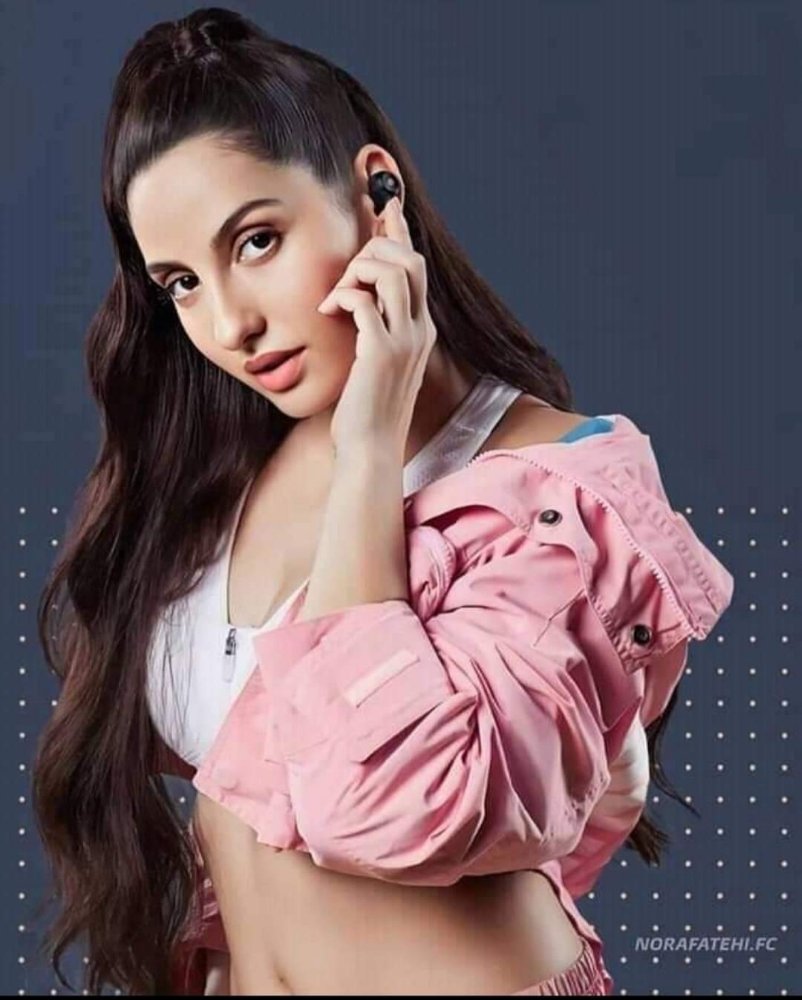 Hot Figure Dancer, Model Nora Fatehi Pictures- Beautiful, Unseen Photos 17 fb img 16006900574633756210267579701029