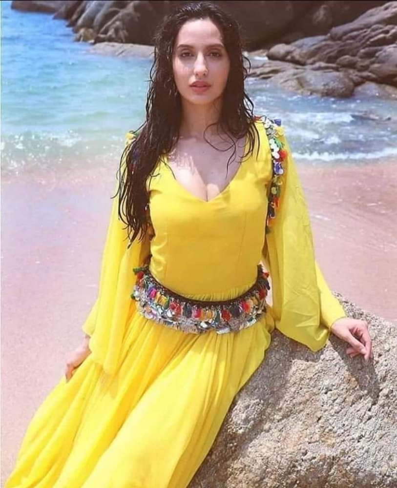 Hot Figure Dancer, Model Nora Fatehi Pictures- Beautiful, Unseen Photos 16 fb img 16006900617941170811217776419556