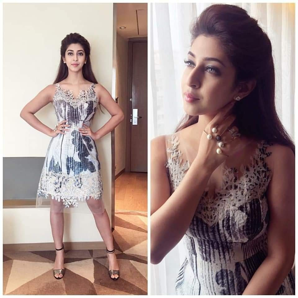 Indian Desi Babe Sonarika Bhadoriya Hot Bumps Photos 11 fb img 16008710132012123970985967838617