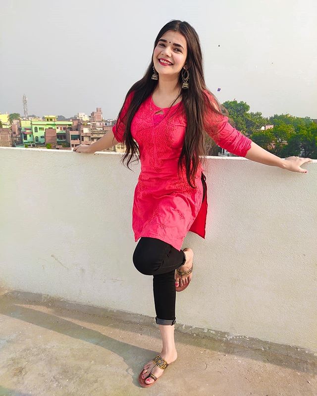 Desi Beauty Girl Swati Mishra Photos- Singer, YouTuber Girl 14 Desi Beauty Girl Swati Mishra 05