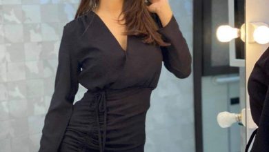Hottie Mouni Roy Looks Gorgeous in Black Beautiful Pictures 13 fb img 16049311619902377271809159914021