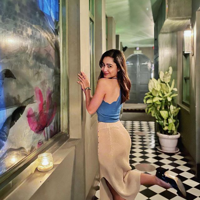 10+ Stunning Photos Of Tridha Choudhury, The Aashram Web series Actress 11 Tridha Choudhury Hot