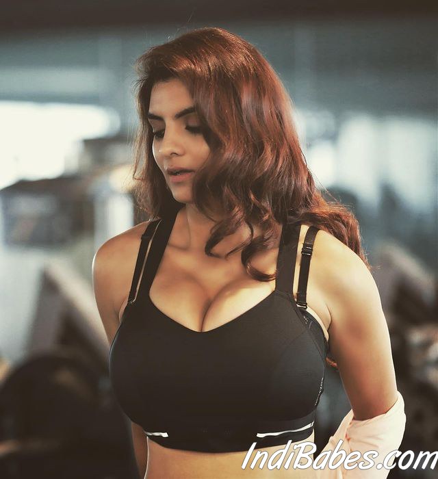20+ Anveshi Jain Hot Bold Photos Will Make your Eyes Wide 21 Anveshi Jain Hot 06