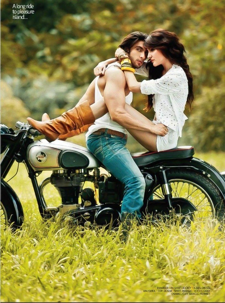 40+ Anushka Sharma Hot, Rare, Sexy & Unseen Photos Collection- Rare Combination 16 Anushka sharma hot image