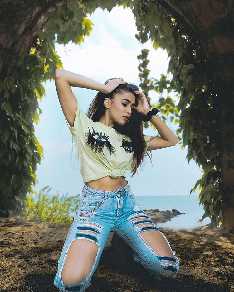 Content Creator Garima Chaurasia Hot Sexy Photos Gallery- TikTok Star 14 Garima Chaurasia 05