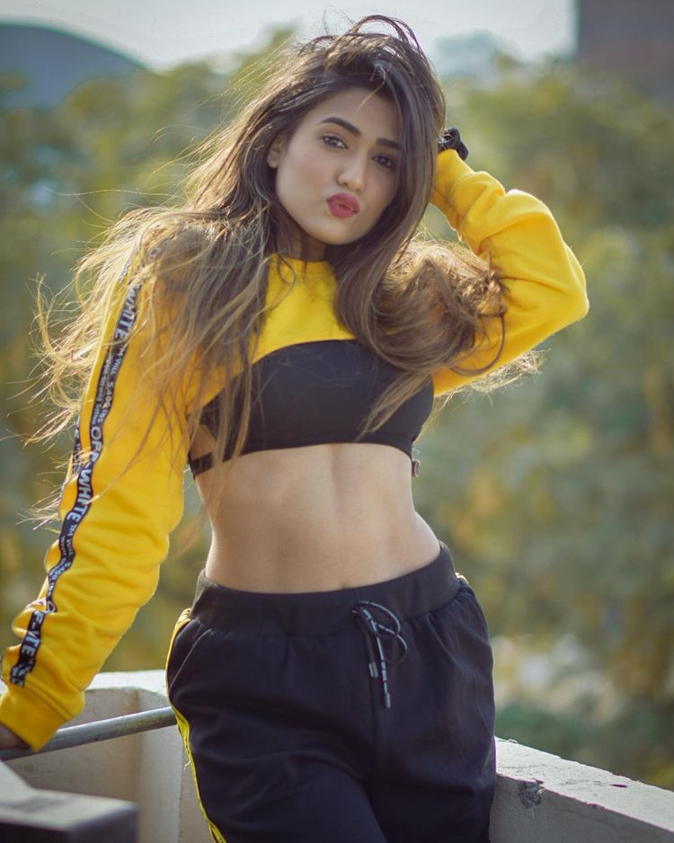 Content Creator Garima Chaurasia Hot Sexy Photos Gallery- TikTok Star 23 Garima Chaurasia 14
