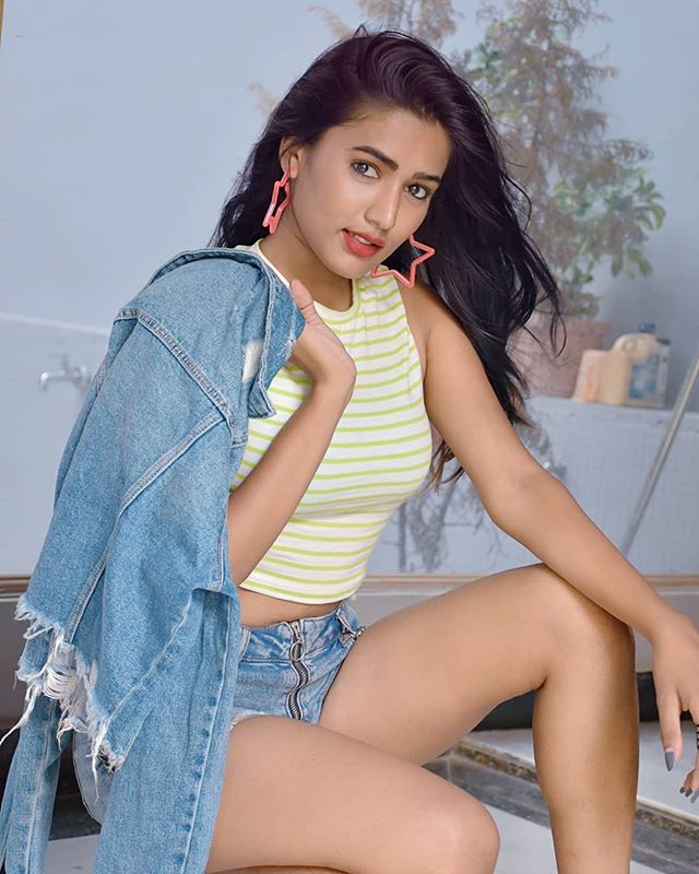 Content Creator Garima Chaurasia Hot Sexy Photos Gallery- TikTok Star 30 Garima Chaurasia 21