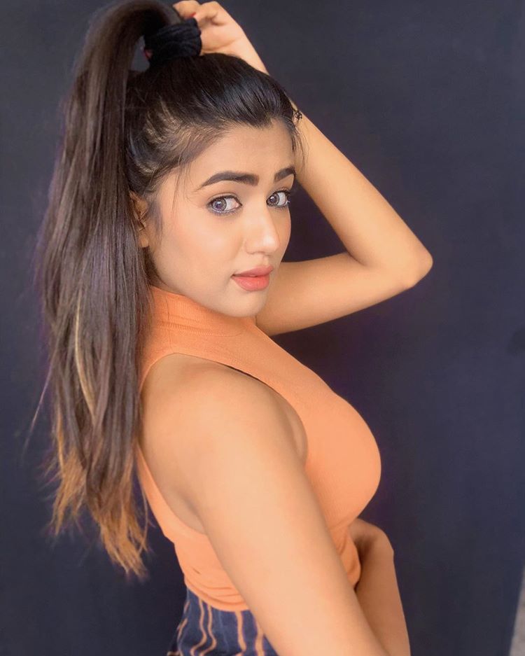 Content Creator Garima Chaurasia Hot Sexy Photos Gallery- TikTok Star 45 Garima Chaurasia 36