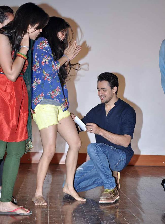 40+ Anushka Sharma Hot, Rare, Sexy & Unseen Photos Collection- Rare Combination 51 anushka sharmas hot thigh
