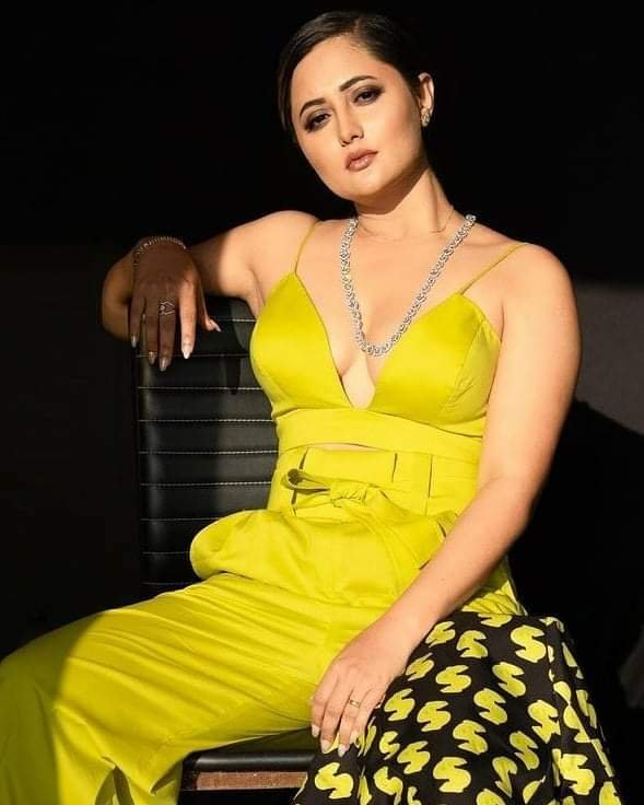Beautiful Hot Rashami Desai Looking Gorgeous In New Photoshoot 15 fb img 16167679793867155357633330472084